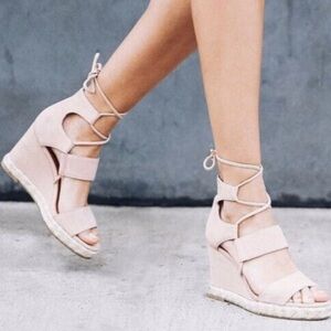 FRYE Roberta Ghillie leather wedge sandals blush lace-up wedge
